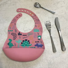 Charger l'image dans la galerie, Bavettes en silicone souple