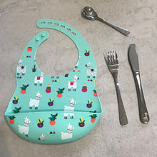 Charger l'image dans la galerie, Bavettes en silicone souple